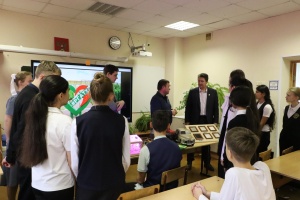 Школьники Серебряных Прудов исследуют профессии будущего: от аграрных технологий до разработки видеоигр Школьники Серебряных Прудов исследуют профессии будущего: от аграрных технологий до разработки видеоигр