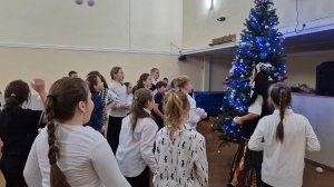 2 декабря в Доме культуры «Успенский» муниципального округа Серебряные Пруды состоялось яркое открытие зимнего сезона. 2 декабря в Доме культуры «Успенский» муниципального округа Серебряные Пруды состоялось яркое открытие зимнего сезона.