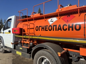 Госавтоинспекция уделит особое внимание вопросам обеспечения безопасности дорожного движения при перевозке опасных грузов автомобильным транспортом. Госавтоинспекция уделит особое внимание вопросам обеспечения безопасности дорожного движения при перевозке опасных грузов автомобильным транспортом.