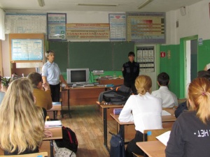 В Серебряных Прудах полицейские провели акцию «Полиция на страже здорового образа жизни»