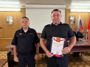 В Серебряных Прудах руководство ОМВД поздравили сотрудников патрульно-постовой службы полиции с профессиональным праздником В Серебряных Прудах руководство ОМВД поздравили сотрудников патрульно-постовой службы полиции с профессиональным праздником