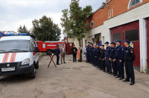 Новый автомобиль пополнил автопарк пожарно-спасательной части в Серебряных Прудах